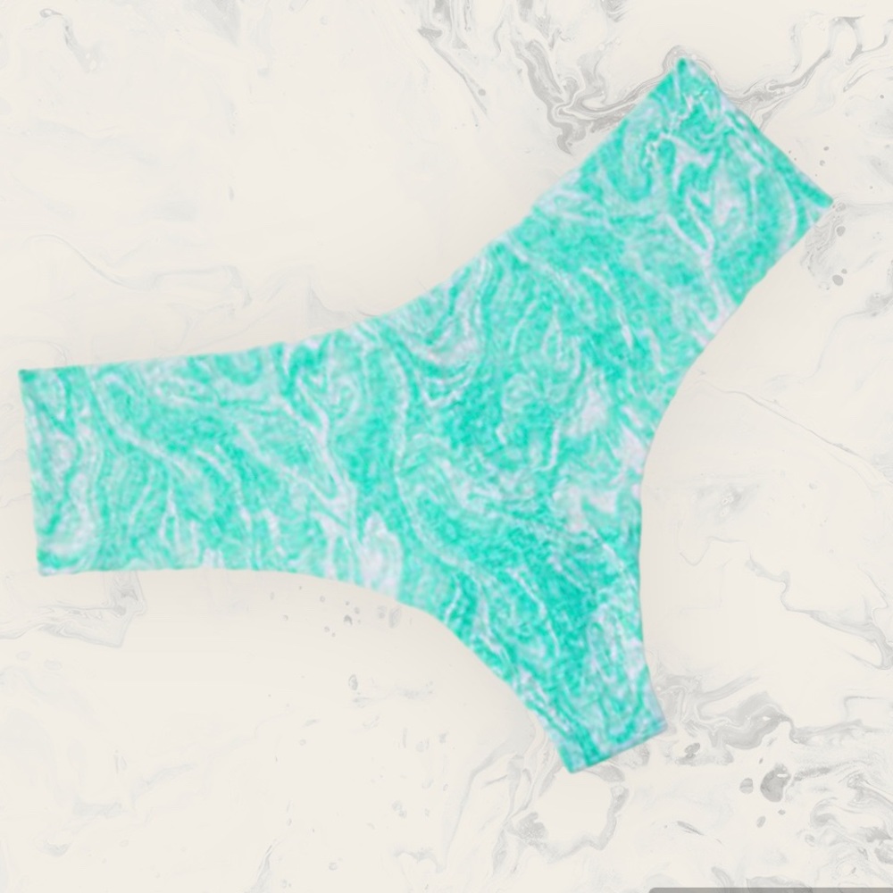 PINK VICTORIA’S SECRET NO-SHOW SOFT LACE THONG PANTY Size S Teal Ice